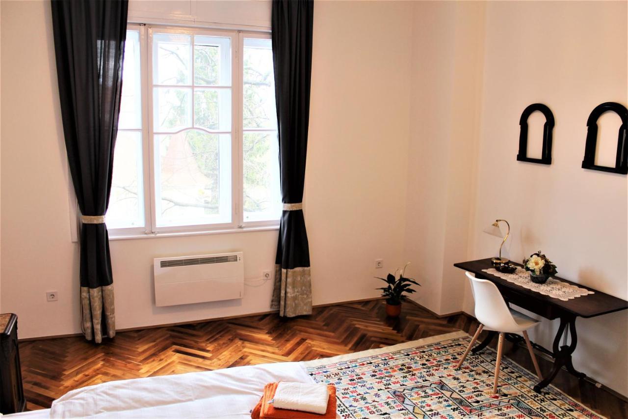 Csilla Home Apartman 미슈콜츠 외부 사진